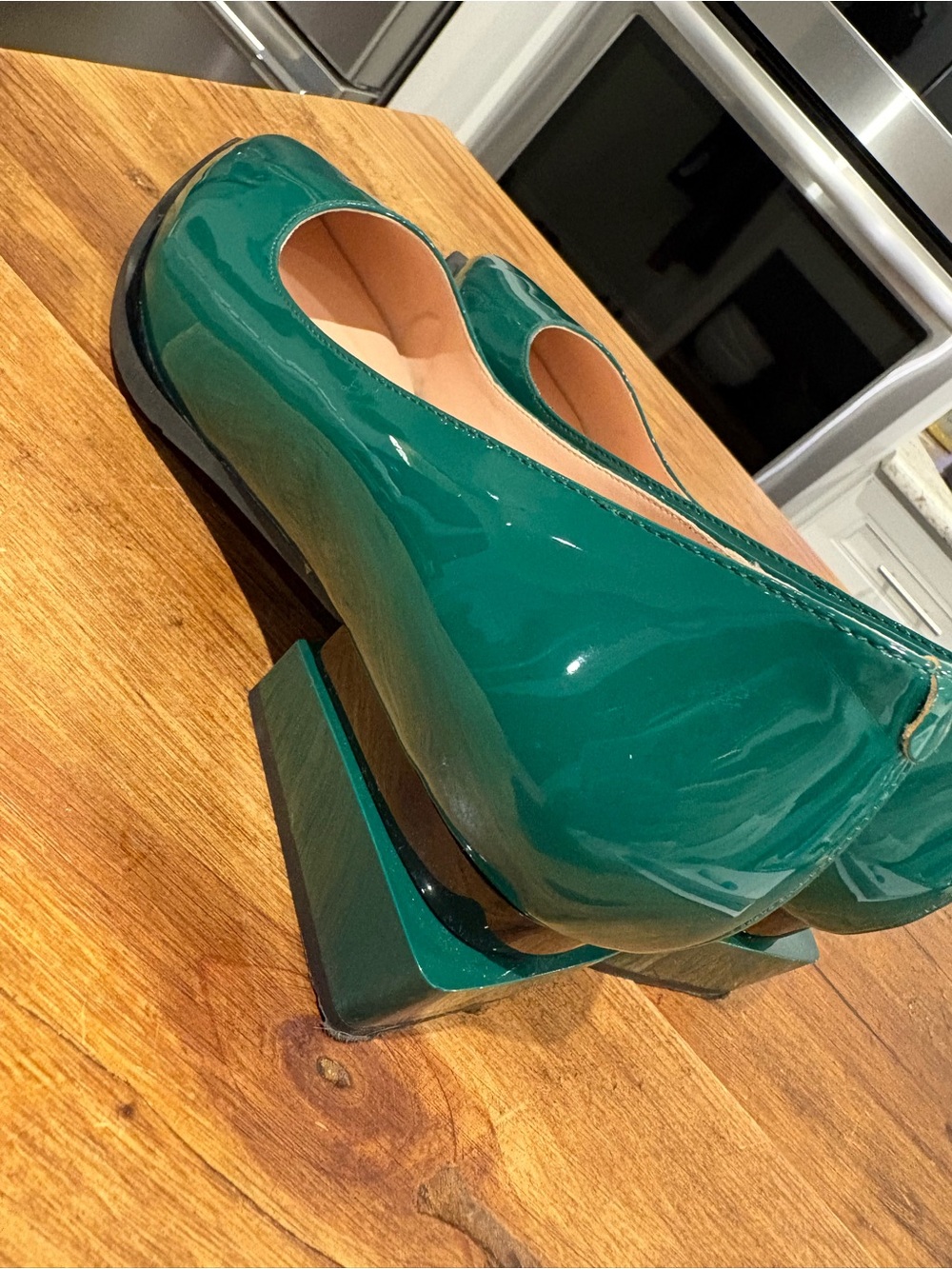 Feetquake Green Glossy Emerald Patent Square-Heel Women's